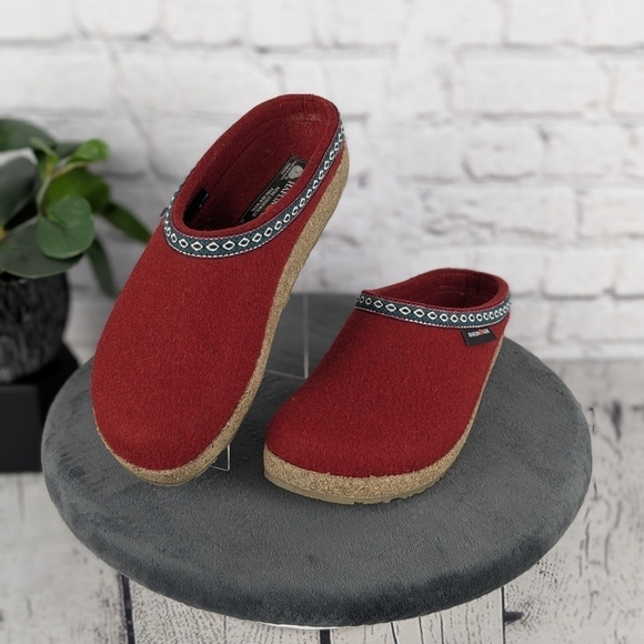 Haflinger Shoes - Haflinger wool GZ clog, 42, Chili / red